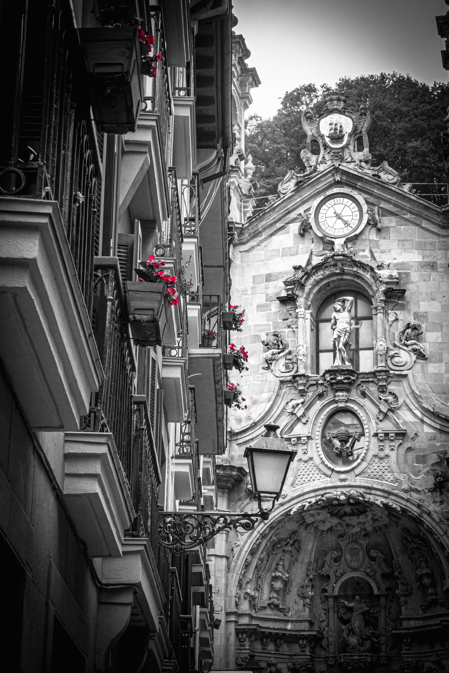 Old Town - SAN SEBASTIÁN - Photo - Photographer Martin Fisher